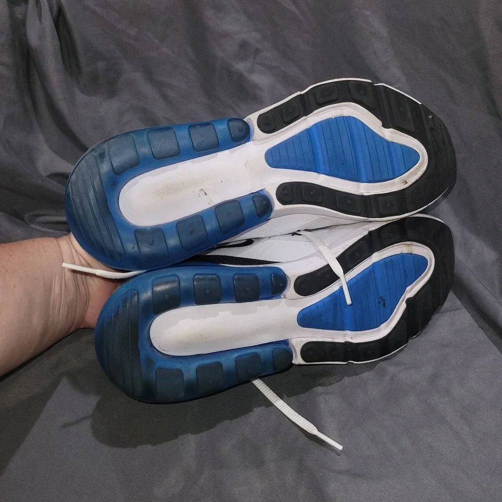 Size 6Y-Nike Air Max 270 GS 'White Photo Blue' 943345-112 (Womens 7)